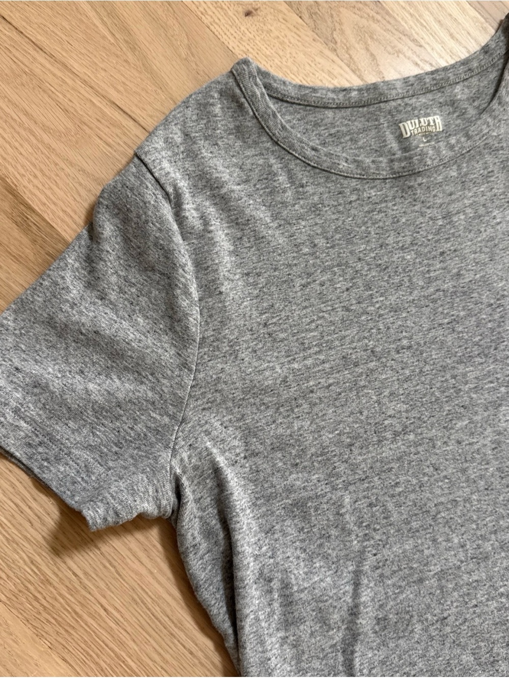 Duluth Trading Women’s Gray Workwear Short Sleeve Thick Shirt Size Large - Picture 4 of 6
